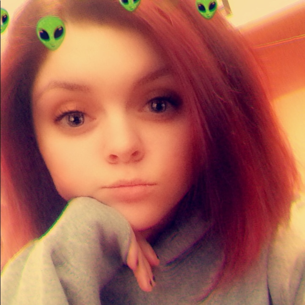 Meet your Posher, Hayley